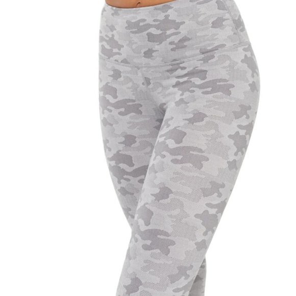 NWT $78 KYODAN WOMEN S SOFT CAMO JACQUARD ULTRA HIGH-WAIST LEGGINGS GYM YOGA RUN - Picture 2 of 11